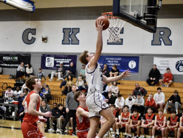 Nick Sikorski ’24 converts a layup in the first quarter. (Contributed by Nick Sikorski 24)